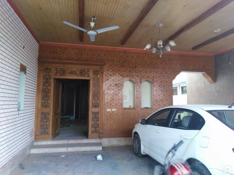 2 Kanal Well Maintained House Is Available For Sale