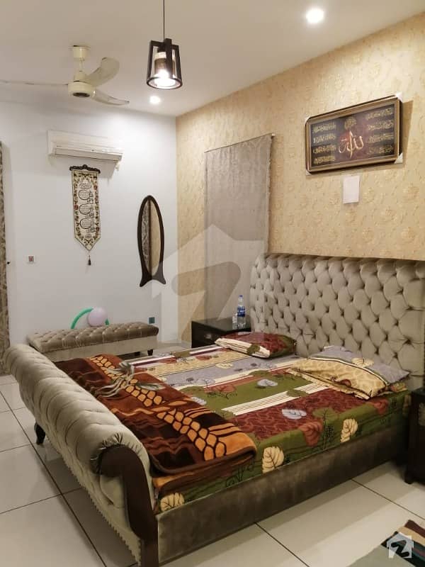 بخاری کمرشل ایریا ڈی ایچ اے فیز 6 ڈی ایچ اے ڈیفینس کراچی میں 5 کمروں کا 1 کنال مکان 7.5 کروڑ میں برائے فروخت۔