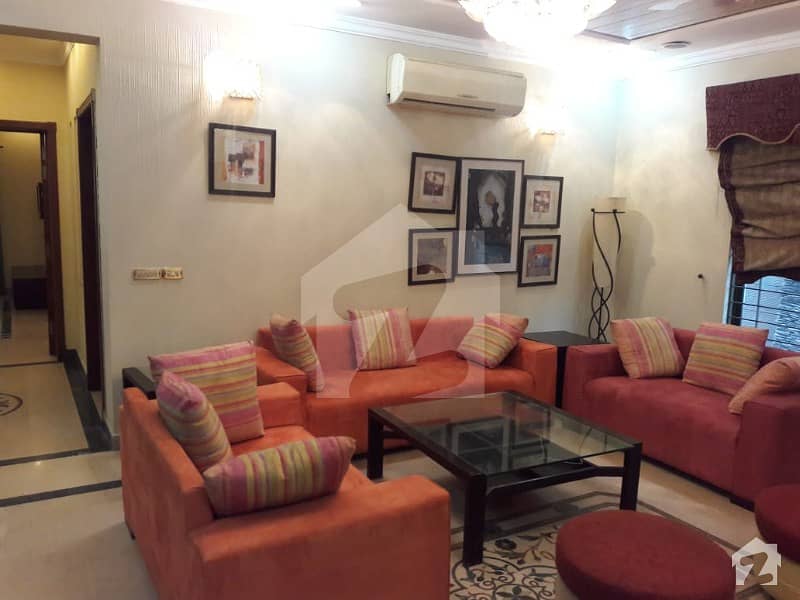 ڈی ایچ اے فیز 5 ڈیفنس (ڈی ایچ اے) لاہور میں 6 کمروں کا 1 کنال مکان 2.75 لاکھ میں کرایہ پر دستیاب ہے۔