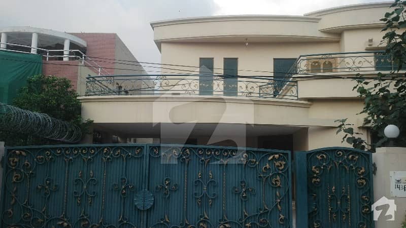 1 kanal double unit house for rent