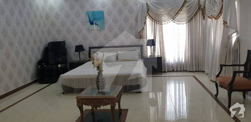 Sophisticated And Peaceful Room Are Available For Rent