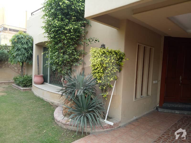 1 Kanal Semi Furnished House Is Available For Rent Located In Phase 4 Dd Block Dha Defence