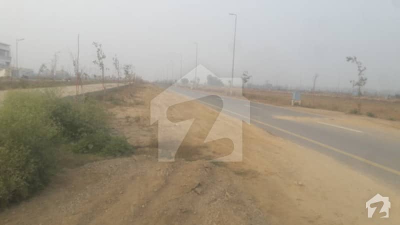 ڈی ایچ اے فیز 8 - بلاک ٹی فیز 8 ڈیفنس (ڈی ایچ اے) لاہور میں 2 کنال رہائشی پلاٹ 5.2 کروڑ میں برائے فروخت۔ ڈی ایچ اے فیز 8 - بلاک ٹی فیز 8 ڈیفنس (ڈی ایچ اے) لاہور میں 2 کنال رہائشی پلاٹ 5.2 کروڑ میں برائے فروخت۔