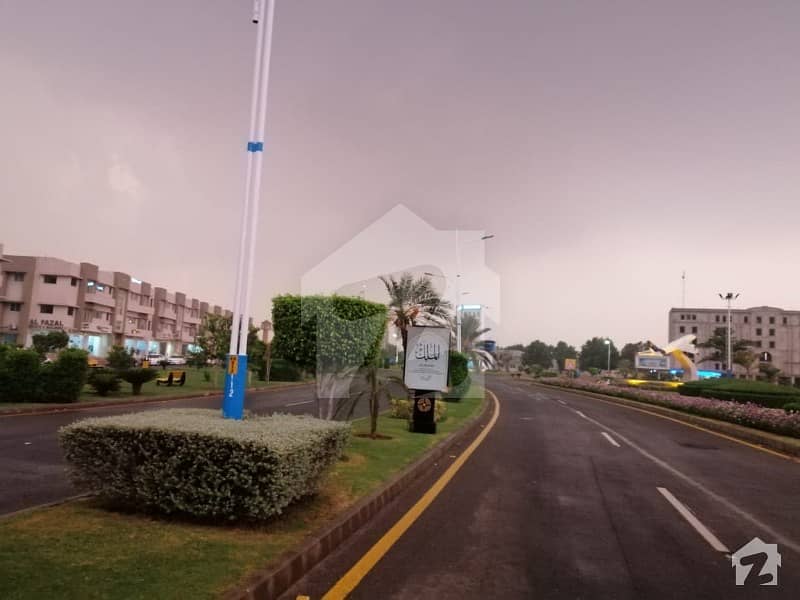 بحریہ آرچرڈ فیز 2 بحریہ آرچرڈ لاہور میں 8 مرلہ رہائشی پلاٹ 32.5 لاکھ میں برائے فروخت۔