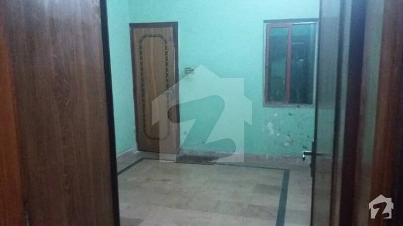 مصری شاہ لاہور میں 4 کمروں کا 56.25 کنال مکان 1.2 کروڑ میں برائے فروخت۔