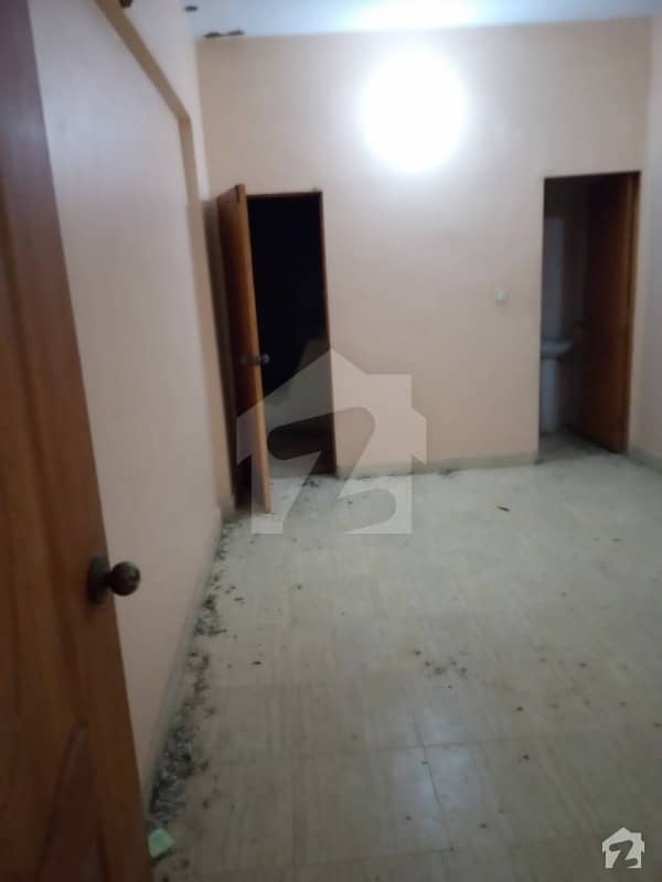 3 Floor Flat Is Available For Rent