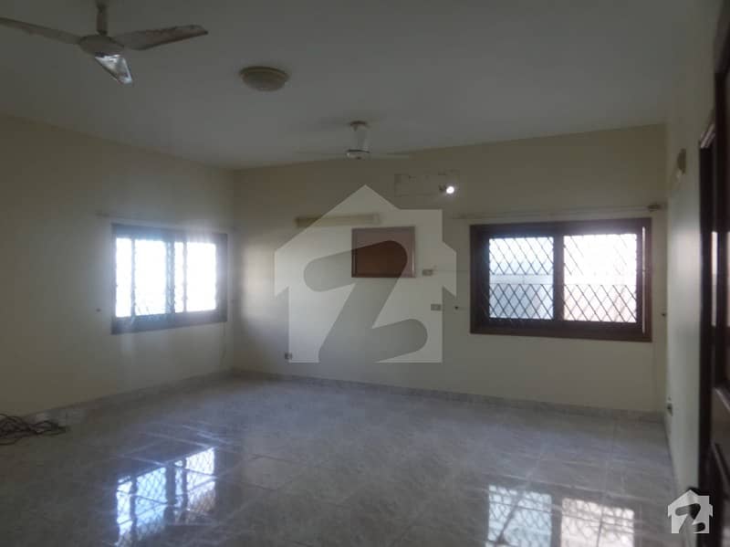 200 Yards Bungalow Available For Rent In Dha Phase 4