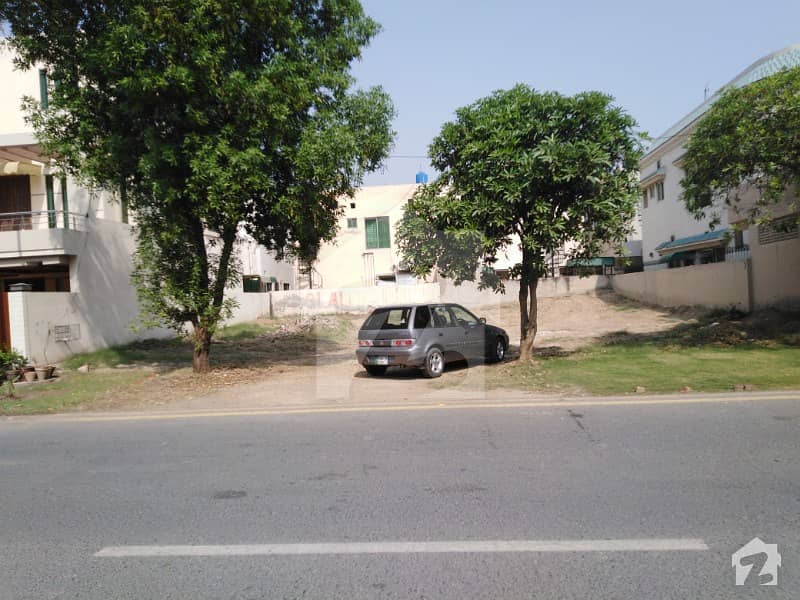 8 Marla Plot 60 Feet Road Ali Block Bahria Town Lahore