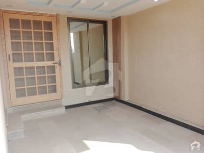 Here Is A Good Opportunity To Live In A Well-Built House Here Is A Good Opportunity To Live In A Well-Built House