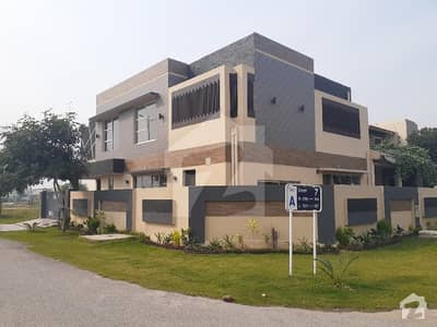 10 Marla Brand New Beautiful Bungalow For Sale 10 Marla Brand New Beautiful Bungalow For Sale