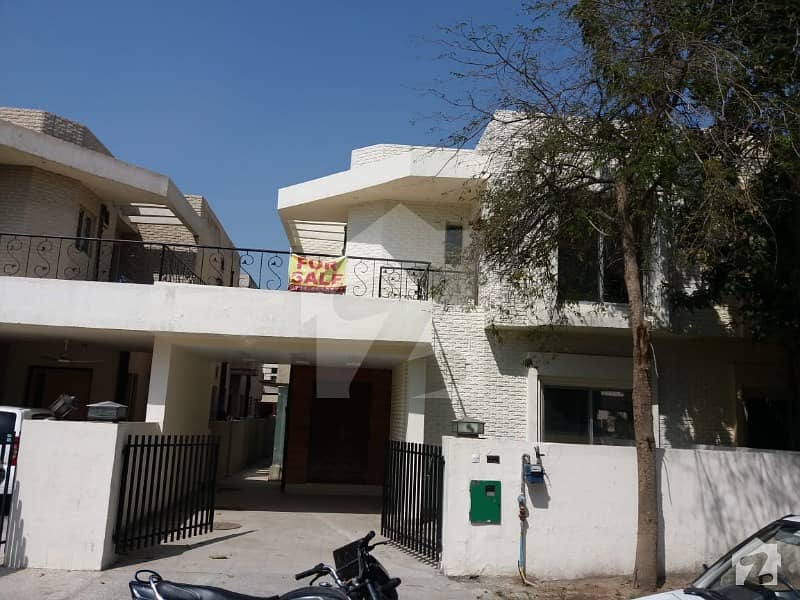 8 Marla House At Prime Location For Sale In Safari Villas Bahria Town