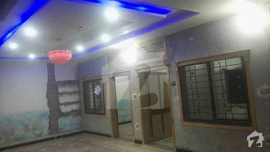 دیگر راولپنڈی میں 5 کمروں کا 10 مرلہ مکان 1 میں کرایہ پر دستیاب ہے۔