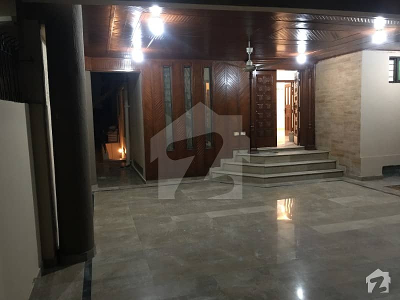 1 Kanal Ground Floor Newly Renovated Portion For Rent - Best Location