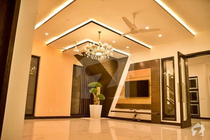 1 Kanal Luxurious Bungalow for Rent in DHA Phase 6 C Block