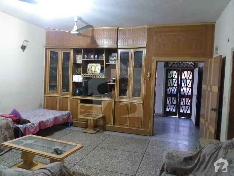 10 Marla Beautiful House Reasonable Price For Sale In Farooq Colony Walton Road Lahore