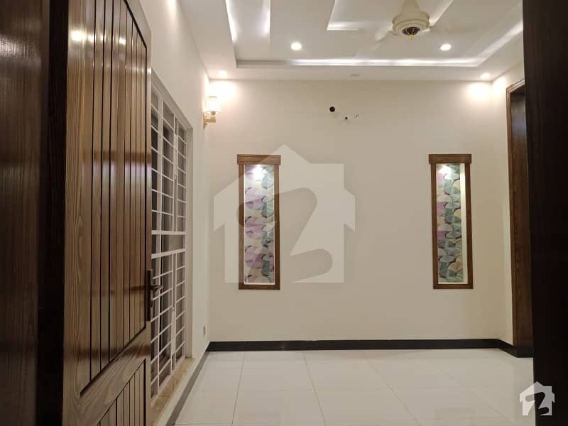 8 Marla Lower Portion  For Rent In Usman Block