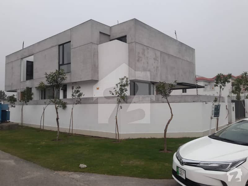 2 KANAL MODERN WESTERN STYLE HOUSE FOR RENT