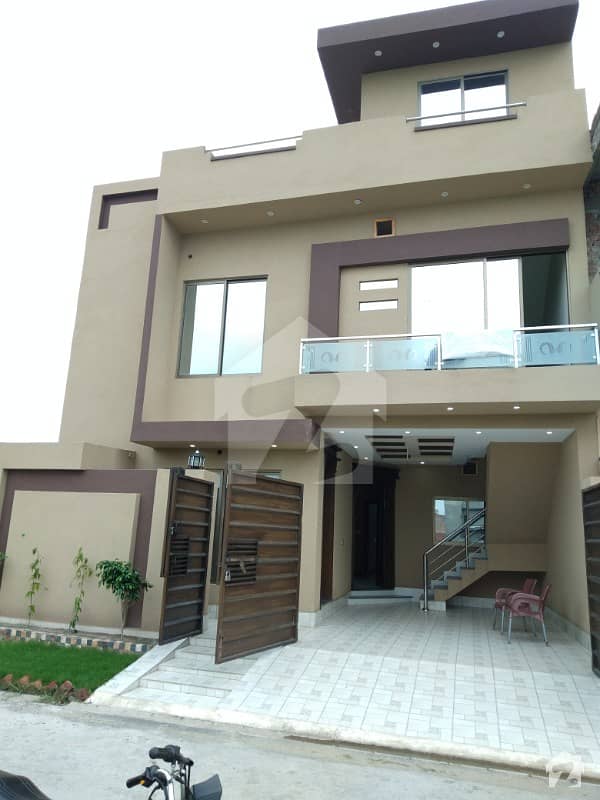 6 Marla Brand New Solid Luxury House At Hot Location For Sale