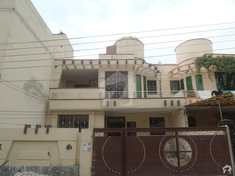 رائل پام ولاز اکبر روڈ اوکاڑہ میں 4 کمروں کا 6 مرلہ مکان 90 لاکھ میں برائے فروخت۔