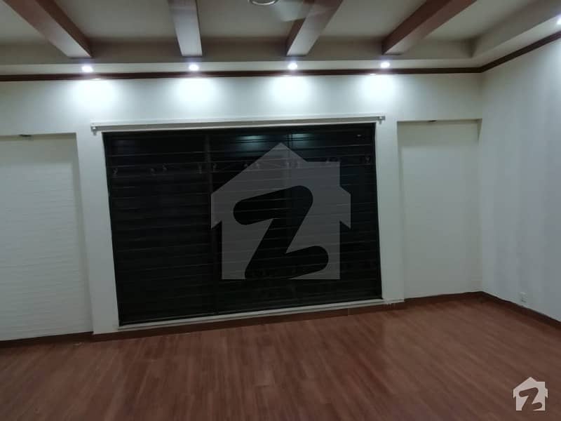 1 Kanal Stylish Bungalow Available For Rent In Dha Phase 3
