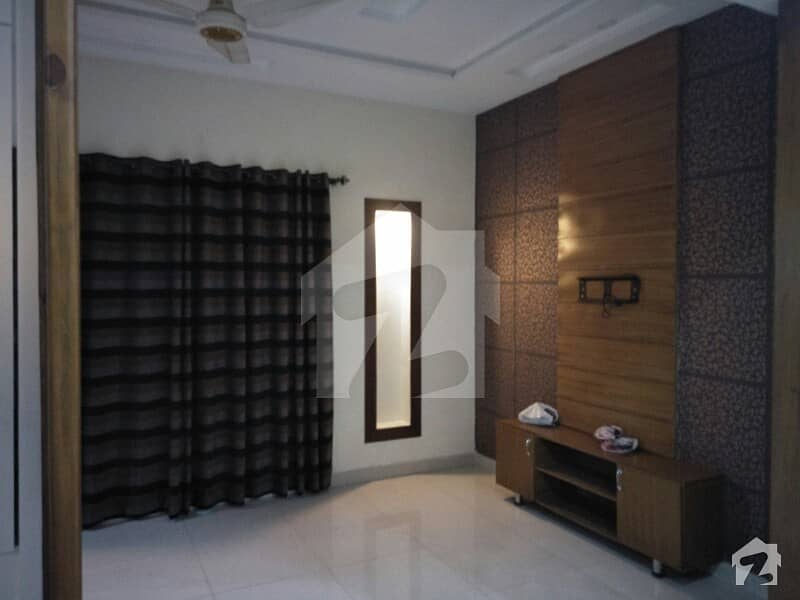 بحریہ ٹاؤن سیکٹر ای بحریہ ٹاؤن لاہور میں 3 کمروں کا 6 مرلہ مکان 37 ہزار میں کرایہ پر دستیاب ہے۔