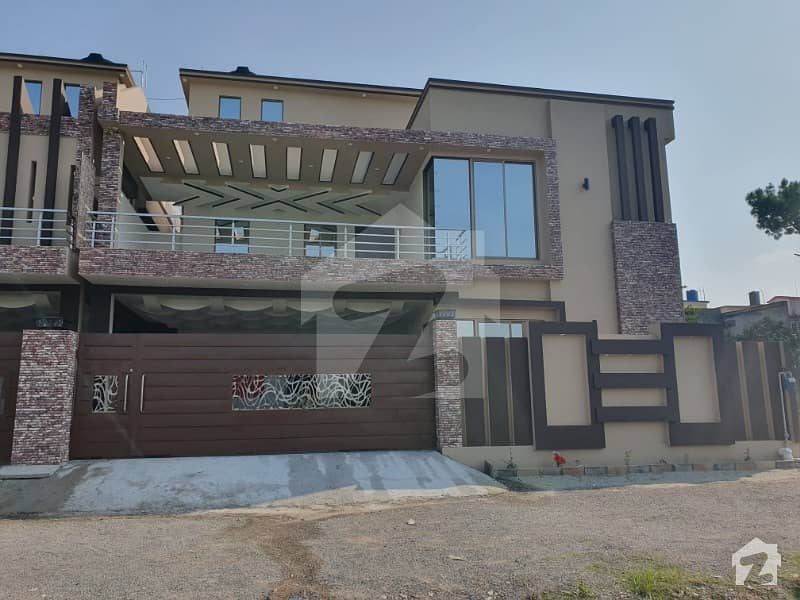Brand New,  Latest And Modern Houses Are For Sale At Aziz Bhatti Road Habib Ullah Colony Abbottabad