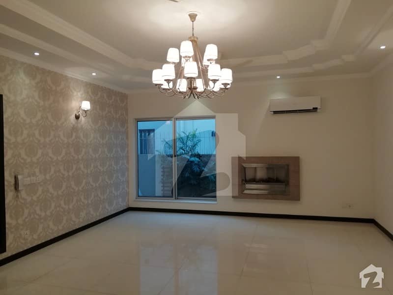 DHA Phase 4 One Kanal House Available For Rent 5 Bedrooms With Attached Stylish Bedroom