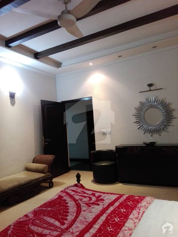 Luxurious Fully Furnished Kanal Upper Portion For Rent Near McDonald Y Block Dha