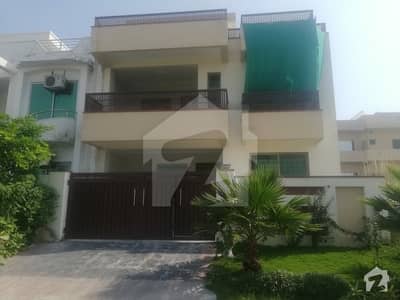 House Is Available For Sale In F-11 Islamabad House Is Available For Sale In F-11 Islamabad