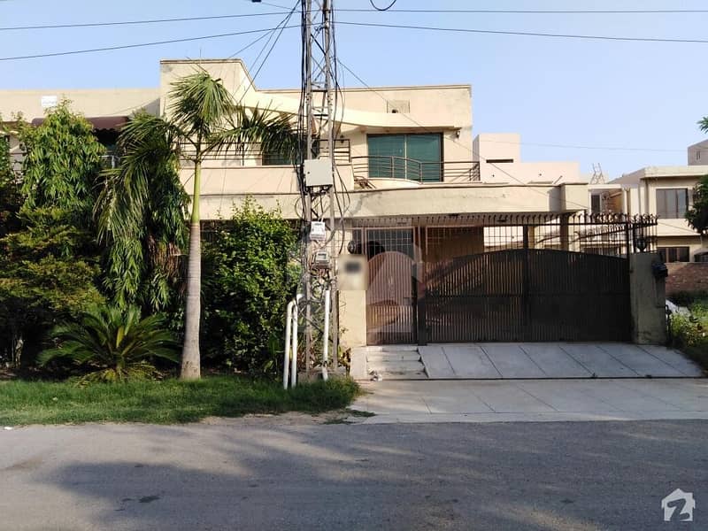 10 Marla Old Used Double Unit House Available For Rent