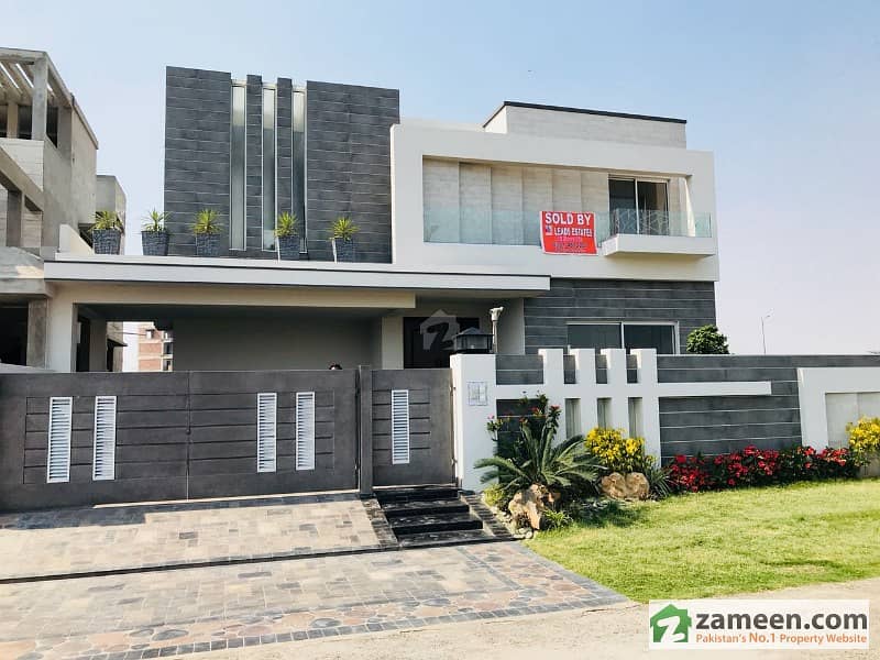 1 Kanal Outclass Construction Bungalow For Rent In DHA Phase 6