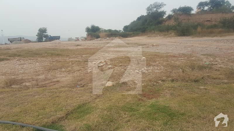 15 Marla Park Face Plot For Sale  With 1 Year Installment Plan