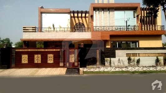 1 Kanal Brand New House With Basement Is Available For Sale 1 Kanal Brand New House With Basement Is Available For Sale