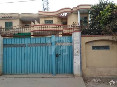 12 Marla Double Storey House Available For Rent 12 Marla Double Storey House Available For Rent