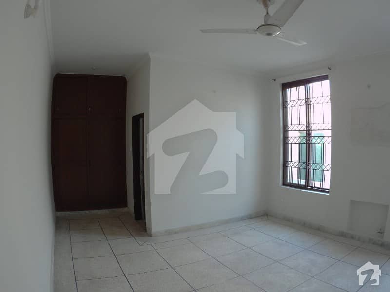 Prime Location 1 Kanal Beautiful Upper Portion For Rent In DHA Phase 1 Block A