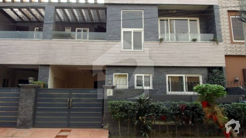 5.5 Marla  Brand New Luxury House For Sale In A Extension Block Of State Life Phase 1 Lahore
