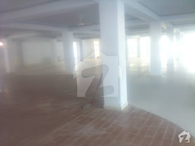 1000 SQ HALL FOR RENT