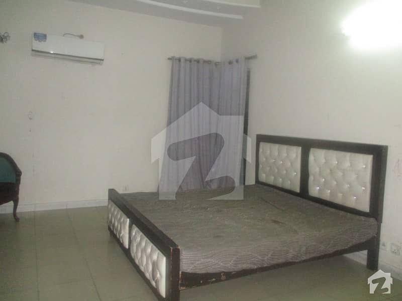 Fully Independent Furnished 1 Kanal 1 Bed Upper Portion Dha Phase 3 Xx