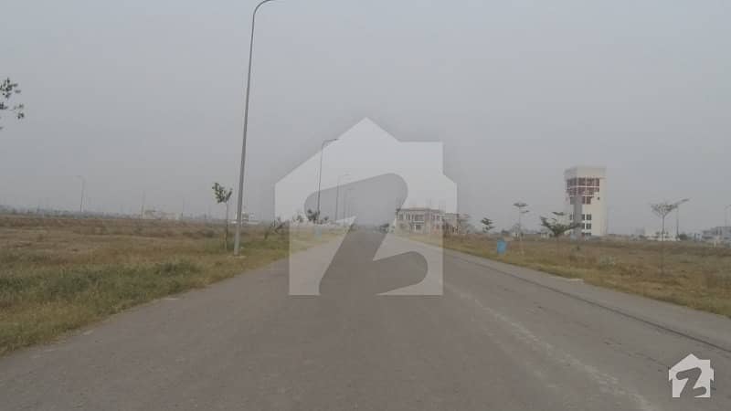 1 Kanal Plot No 1579, Block T, Main 70' Road DHA Phase 8 Lahore