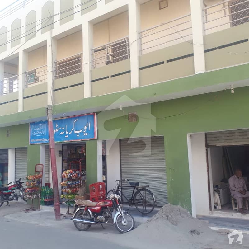 چک 11پی ایسٹ رحیم یار خان میں 10 کمروں کا 10 مرلہ دکان 70 لاکھ میں برائے فروخت۔