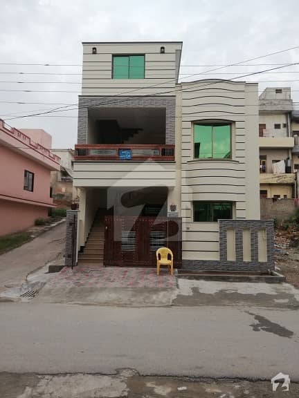 Corner House For Sale In Pakistan Town Phase 1