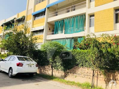 2nd Floor Flat Available For Sale 2nd Floor Flat Available For Sale