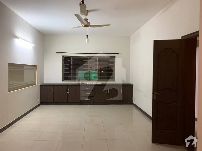 1 Kanal 4 Bed Full House Available For Rent In Askari 11 Sector B