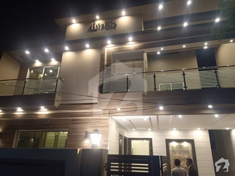 60 Feet Road Near Main Boulevard House Is Available GulshaneRavi