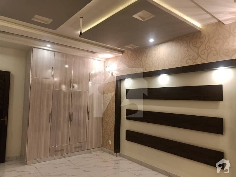 60 Feet Road Near Main Boulevard House Is Available GulshaneRavi