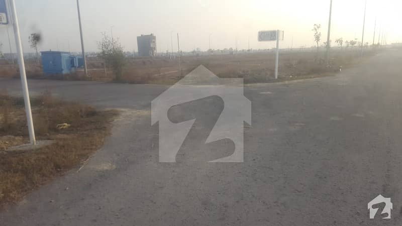 Near To Park Ideal Location Pair Plot For Sale In Dha Phase 8 Near To Main 160 Ft Road