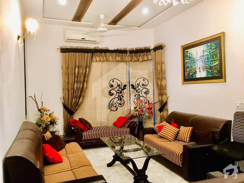 ڈی ایچ اے فیز 5 - بلاک ایل فیز 5 ڈیفنس (ڈی ایچ اے) لاہور میں 3 کمروں کا 7 مرلہ مکان 80 ہزار میں کرایہ پر دستیاب ہے۔
