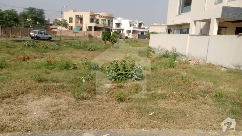 Plot For Sale - Low Budget Good Location  Nearest Park 100 Meter Away From Ring Road Block M Unbelievable Price Phase 5