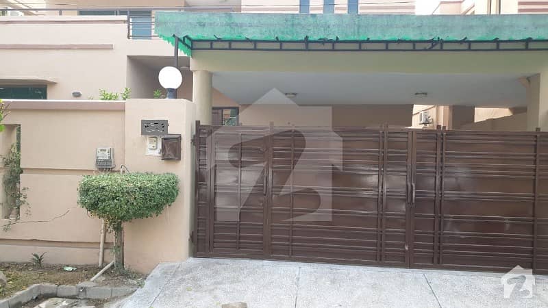 14 Marla  SD House For Sale In Paf Falcon Complex Gulberg III Lahore