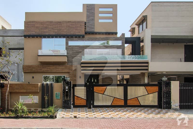 10 Marla House For Sale In Awais Qarni Block Bahria Town Lahore